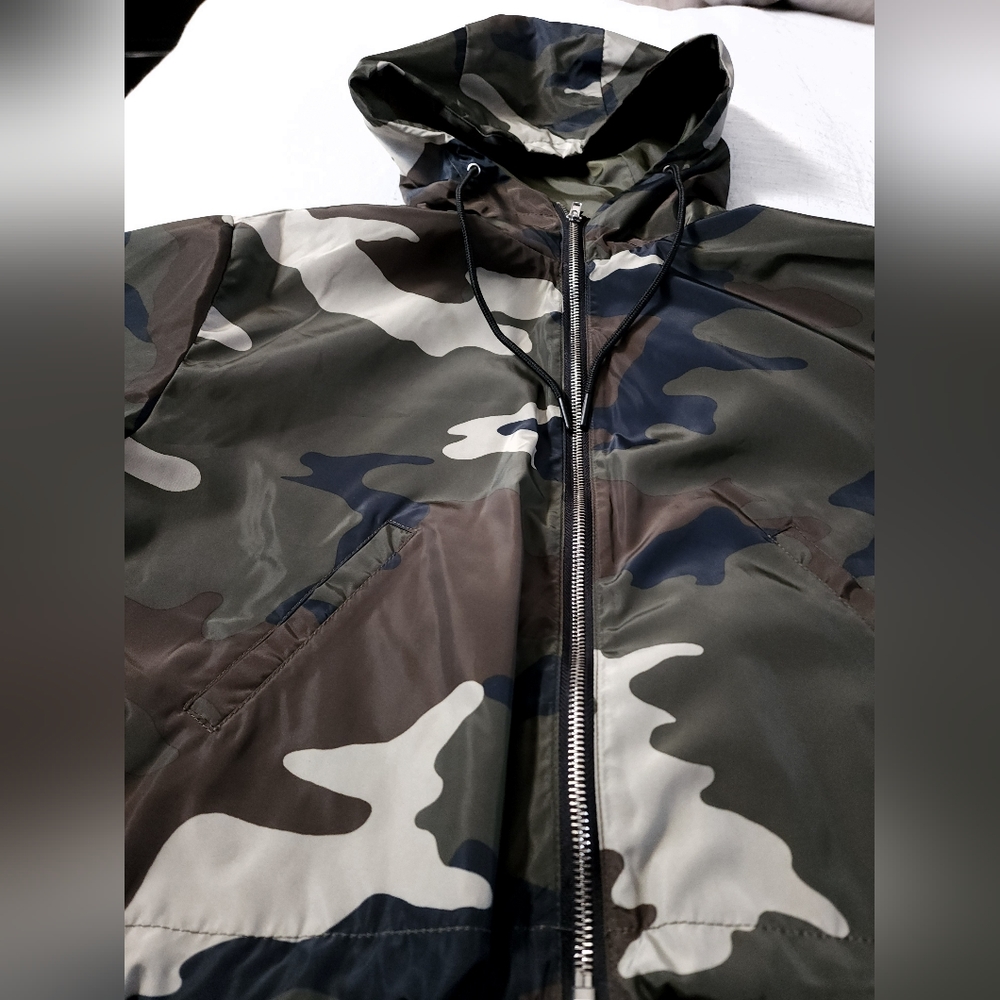 Ten Sixty Sherman Windbreaker Camo/Green Cropped Jacket Sz: Large - Picture 3 of 13